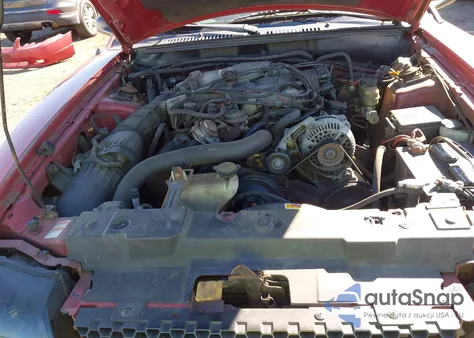 1999 Ford Mustang z USA, uszkodzony, nr VIN 1FAFP4041XF215271